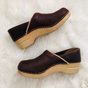 Dansko Oiled Nubuck Brown Leather Clog Wooden Sole